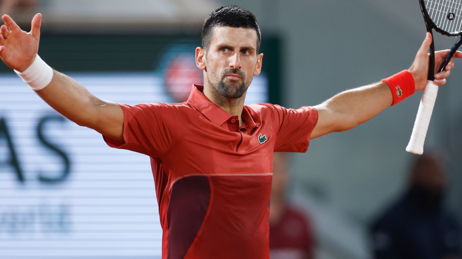 Novak Djokovic: Defending champ and top-ranked player survives epic French Open battle against LorenzoMusetti